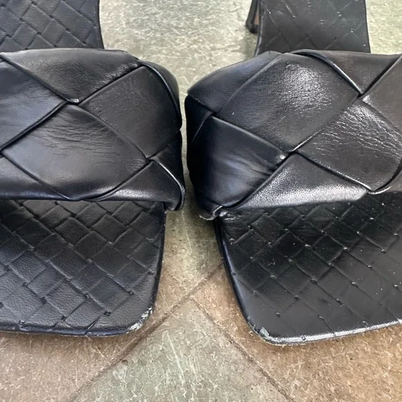 Vince Camuto Heels - Picture 3 of 5